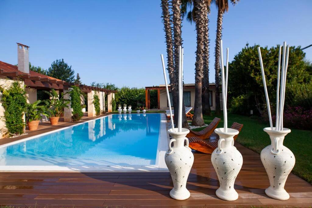 Spaziosa Villa Con Piscina E Giardino, Polignano A Mare Kültér fotó